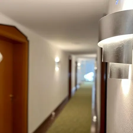 Residenz 바트노이슈타트안더살레